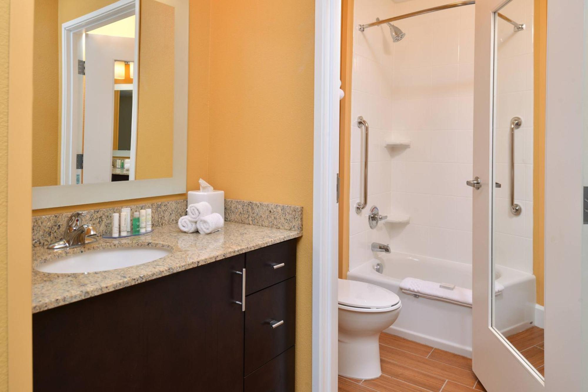 Towneplace Suites By Marriott Detroit Commerce Commerce Township Esterno foto