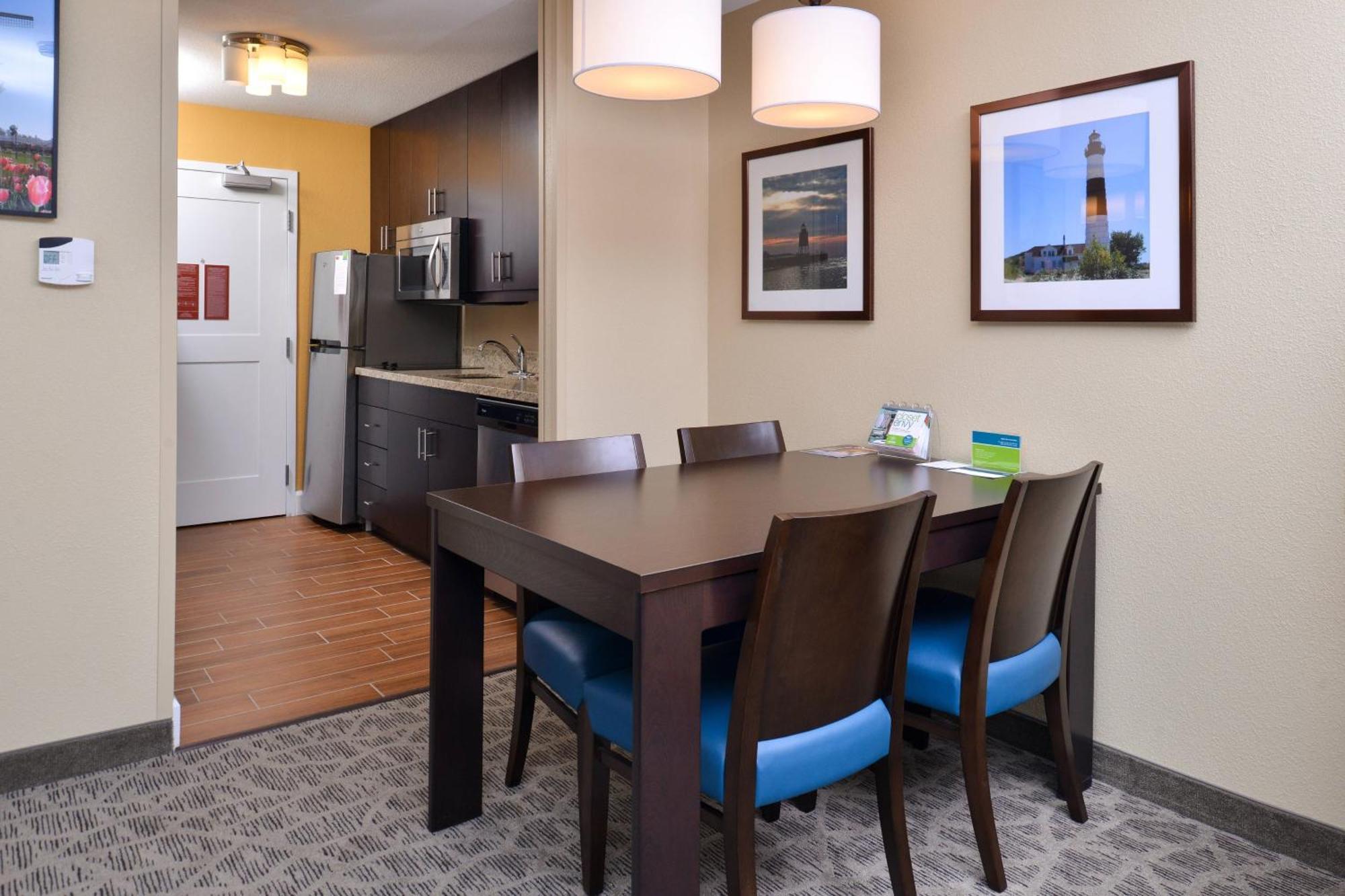 Towneplace Suites By Marriott Detroit Commerce Commerce Township Esterno foto